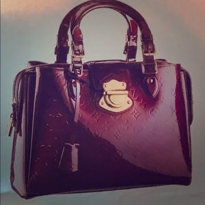 LOUIS VUITTON HANDBAG 👜 *LIMITED EDITION COLOR